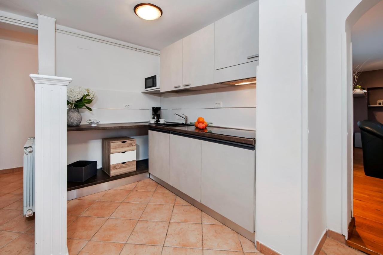 Cerin Apartment Rovinj Exteriör bild