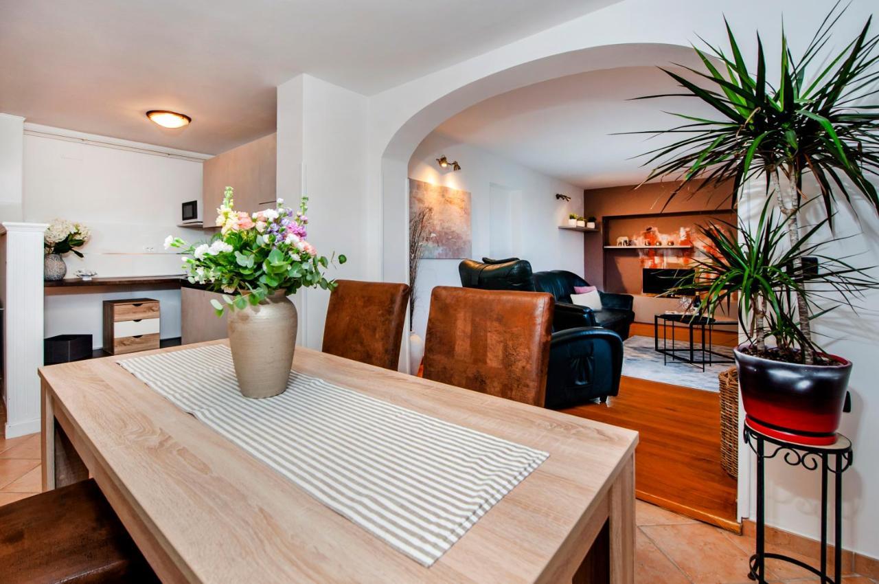 Cerin Apartment Rovinj Exteriör bild